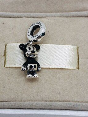 ✨🔥Pandora Disney Mickey Mouse Dangle Charm